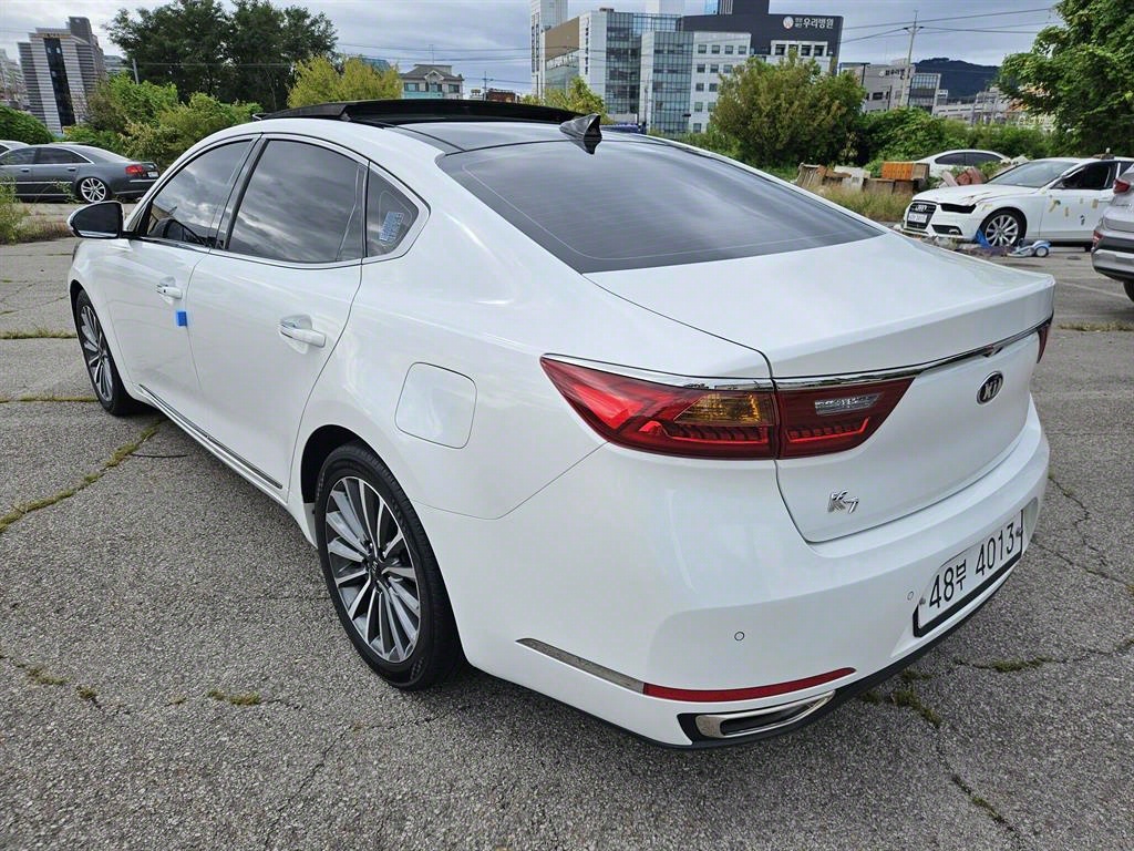 KIA K7 - Vista 7
