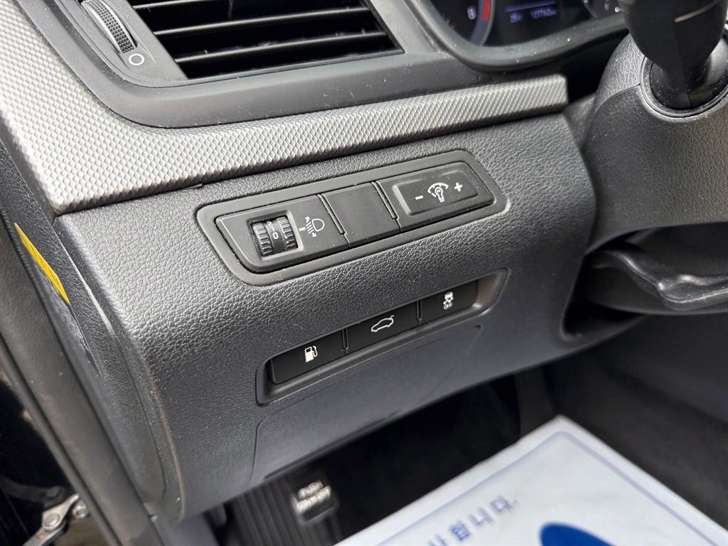 HYUNDAI Sonata - Vista 9