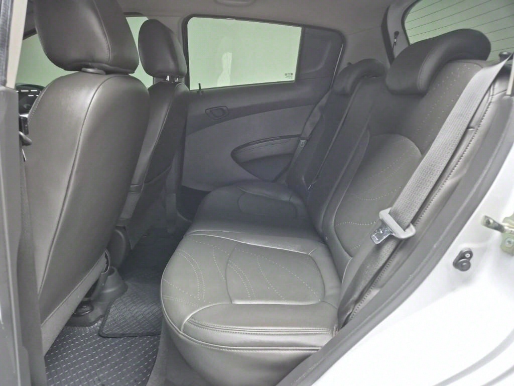 Chevrolet Spark - Vista 12