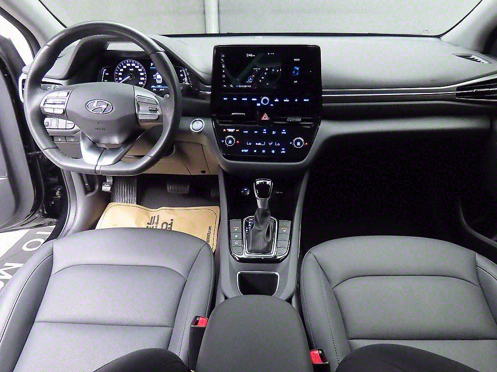 HYUNDAI Ioniq - Vista 7