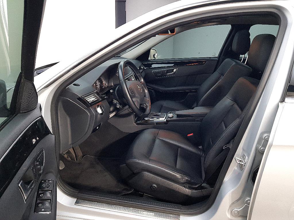 Mercedes Benz E class - Vista 8