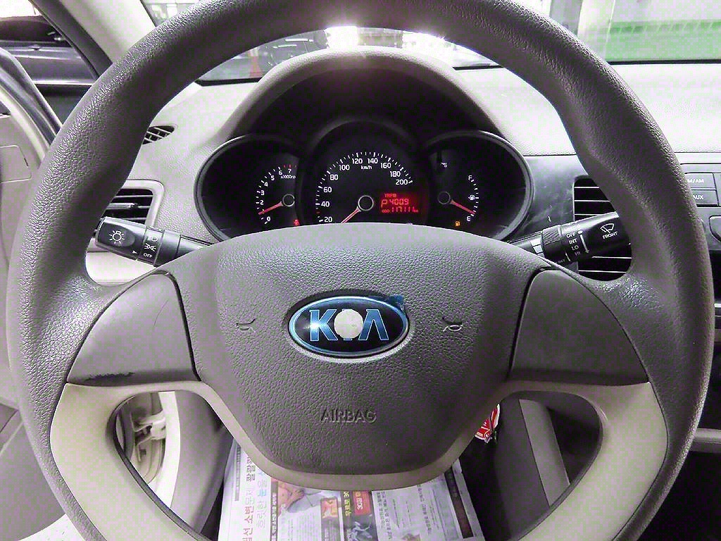 KIA Morning 2014 Blanco - Importación desde Corea - HF Imports Iquique - Foto 10