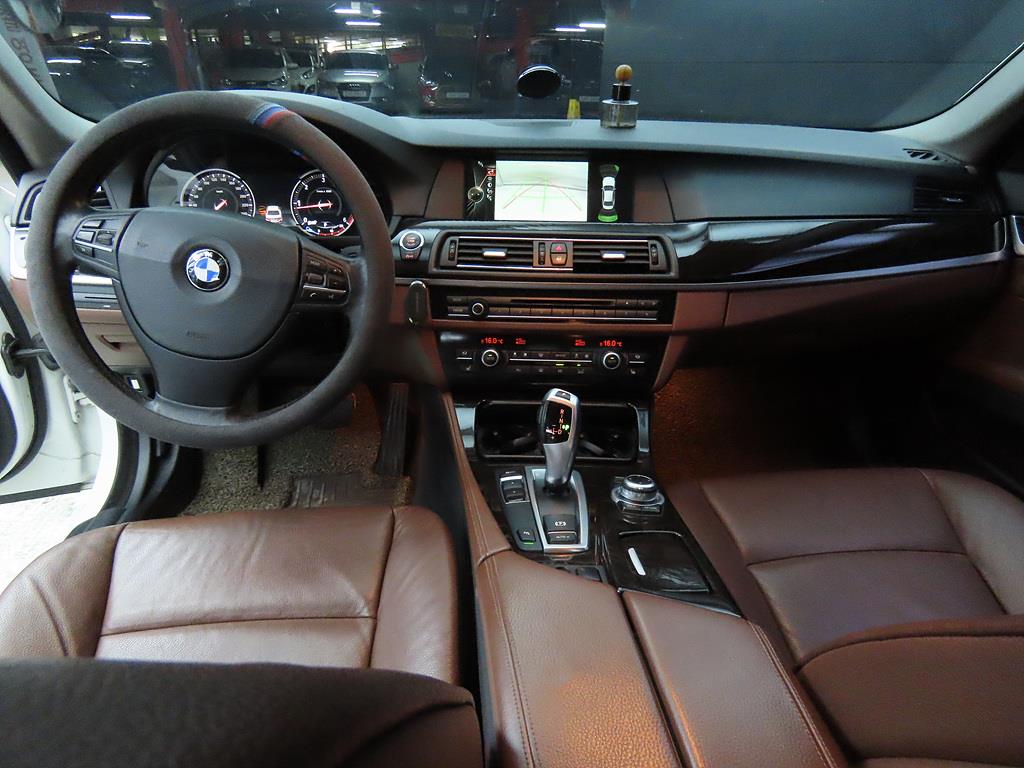 BMW 5 Series - Vista 7