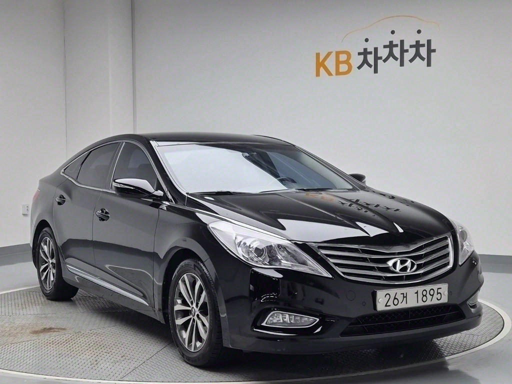 HYUNDAI Grandeur - Vista 4