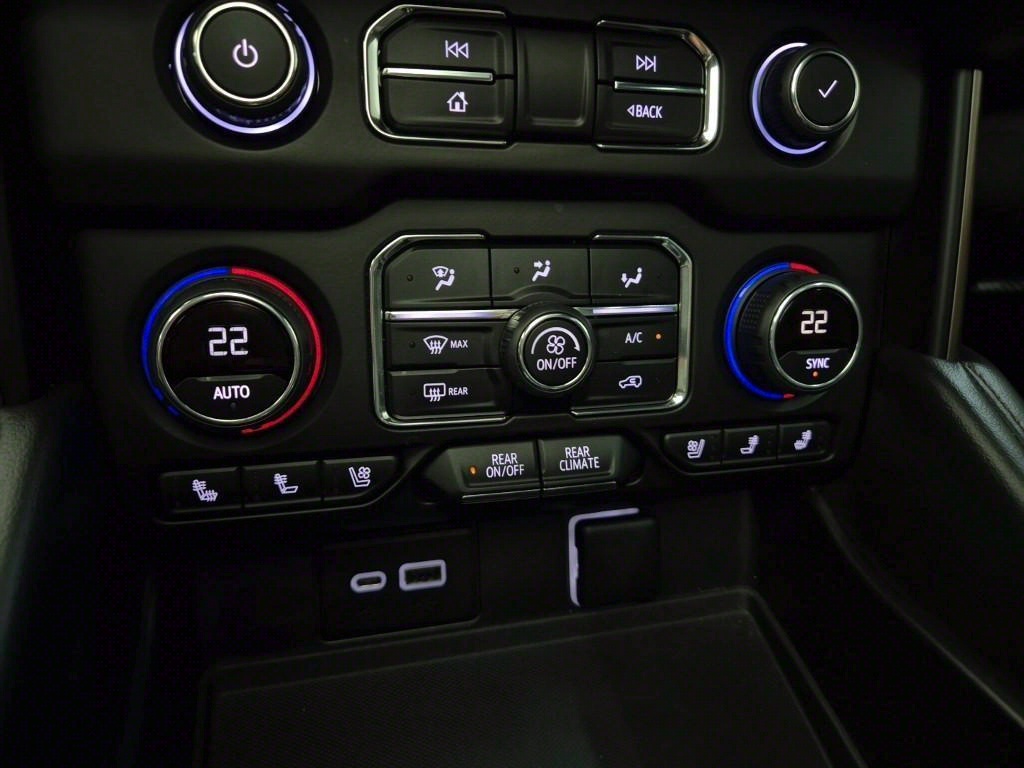 Chevrolet Tahoe 2022 Blanco - Importación desde Corea - HF Imports Iquique - Foto 17