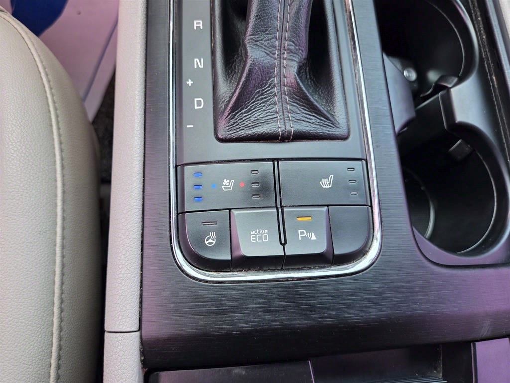 KIA Carnival 2015 Negro - Importación desde Corea - HF Imports Iquique - Foto 13