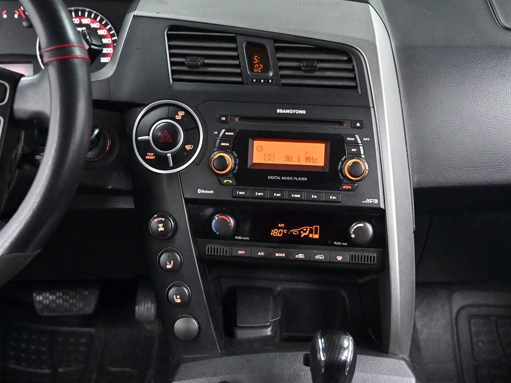 Ssangyong Korando 2014 Negro - Importación desde Corea - HF Imports Iquique - Foto 16