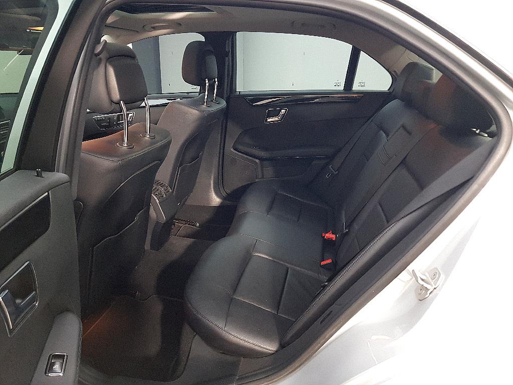 Mercedes Benz E class - Vista 9