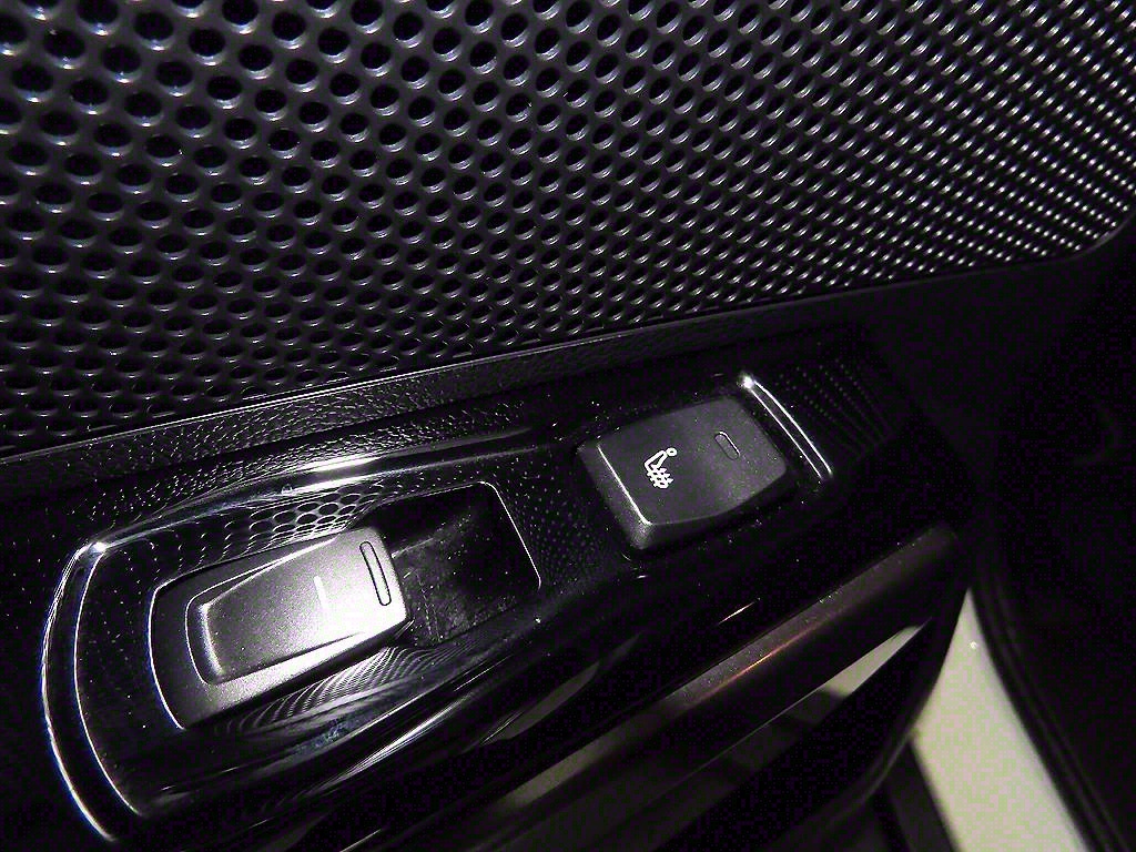 Ssangyong Tivoli 2021 Blanco - Importación desde Corea - HF Imports Iquique - Foto 15