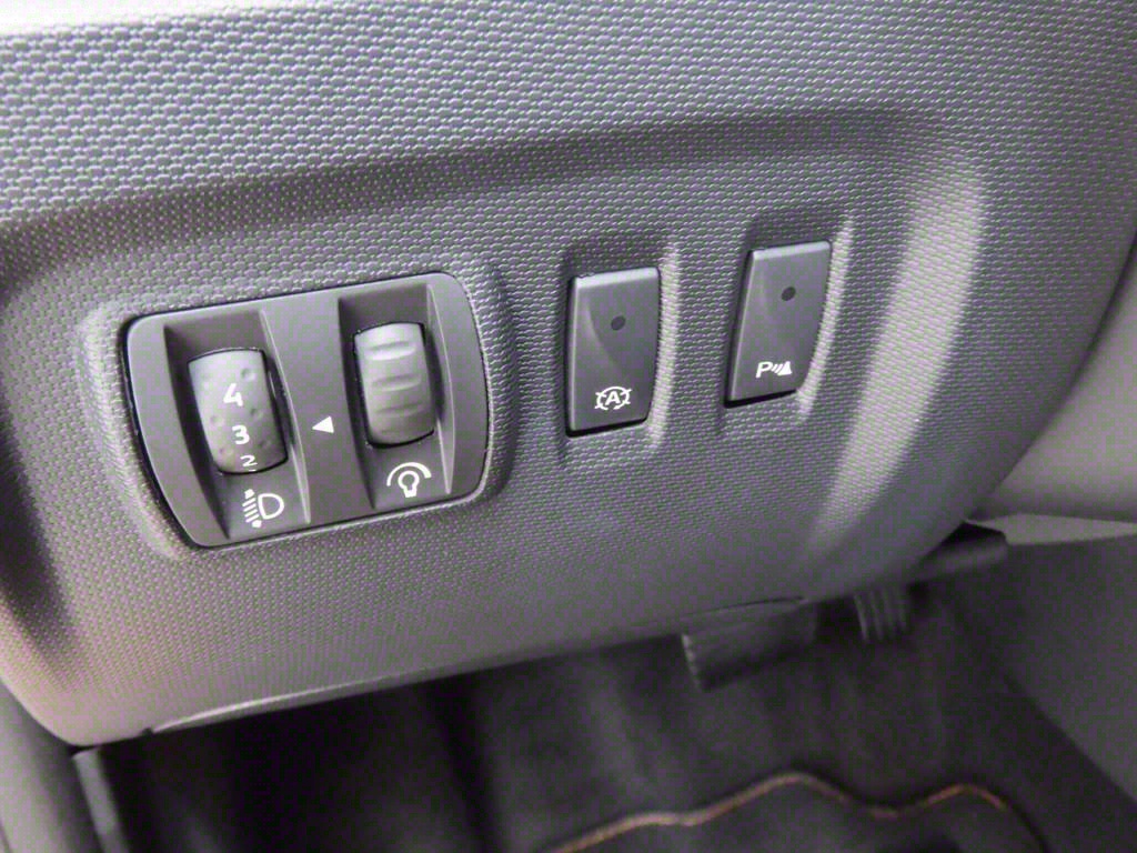 SAMSUNG QM3 - Vista 12