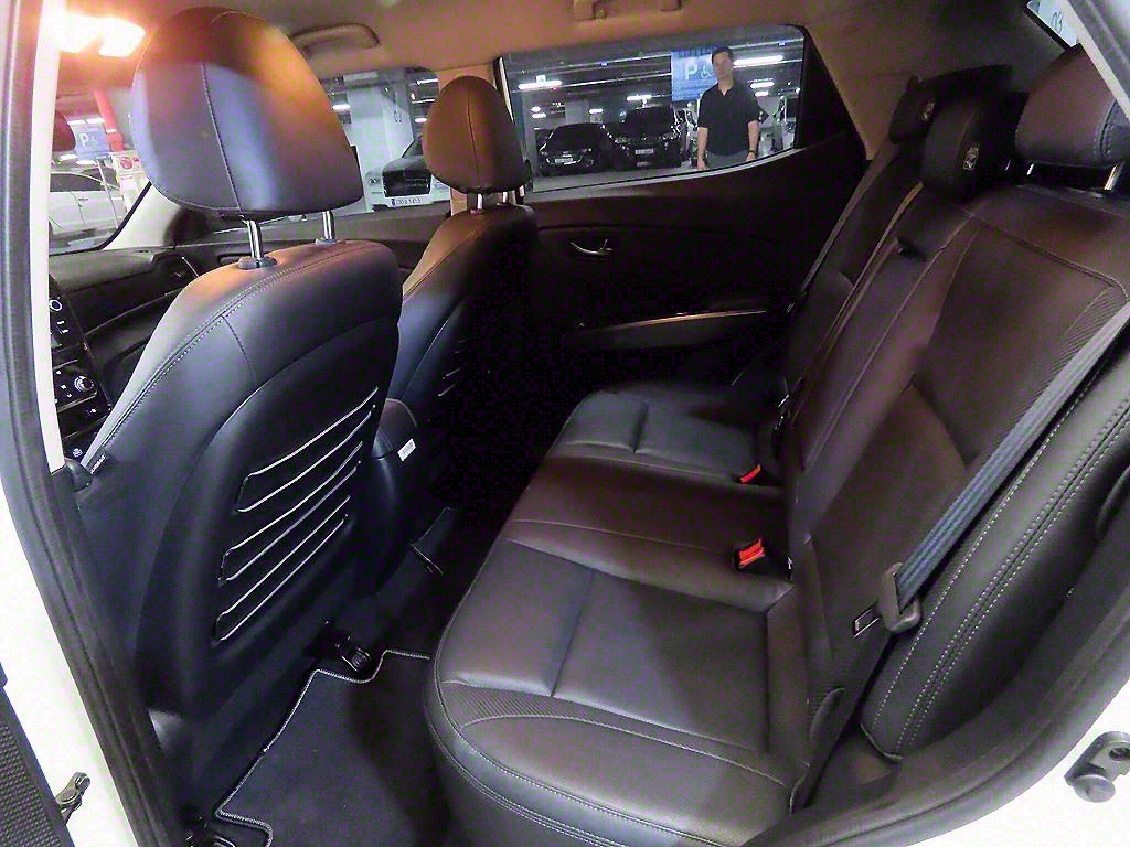 Ssangyong Tivoli - Vista 7