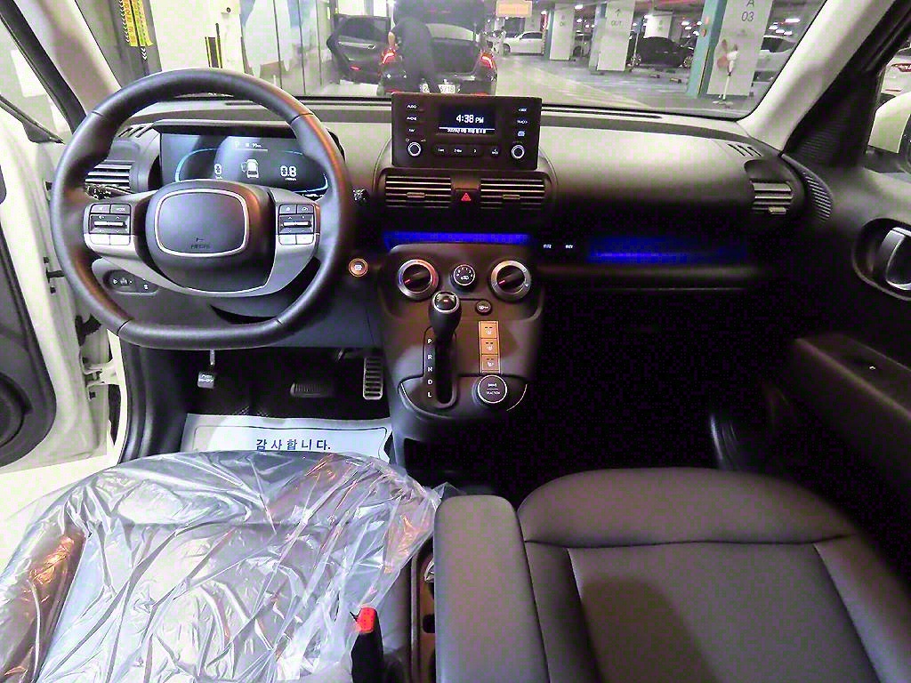 HYUNDAI Casper - Vista 10