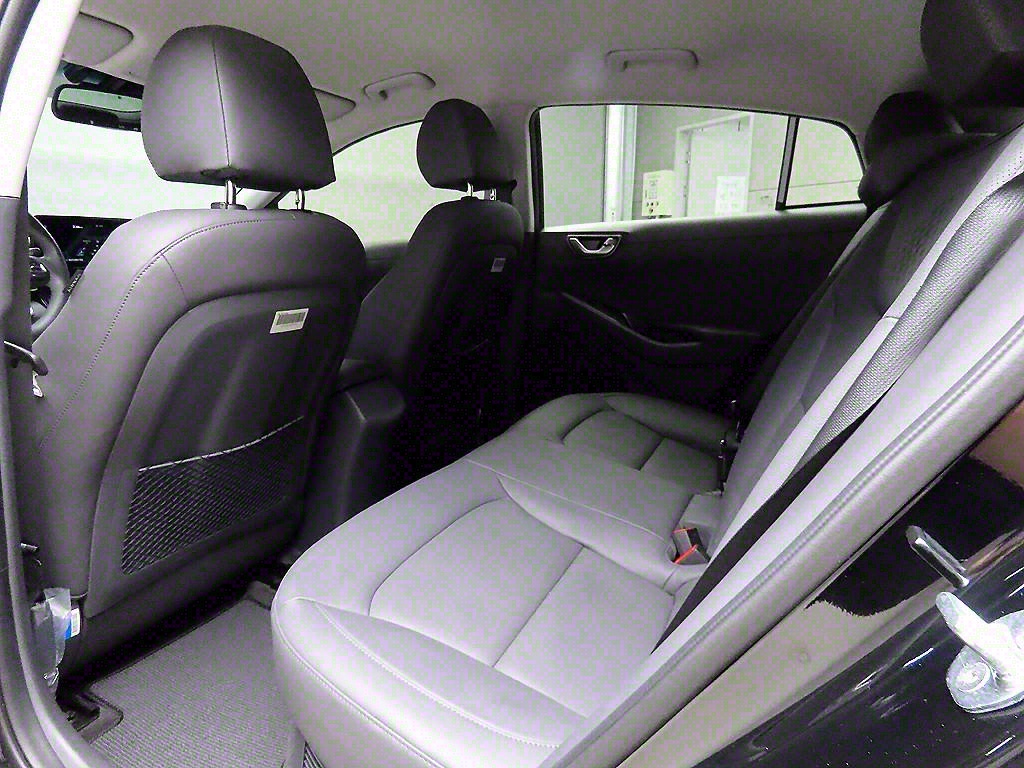 HYUNDAI Ioniq - Vista 6