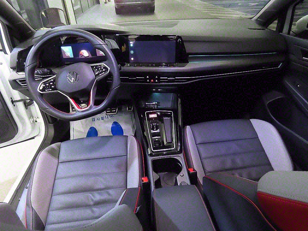 Volkswagen Golf - Vista 10