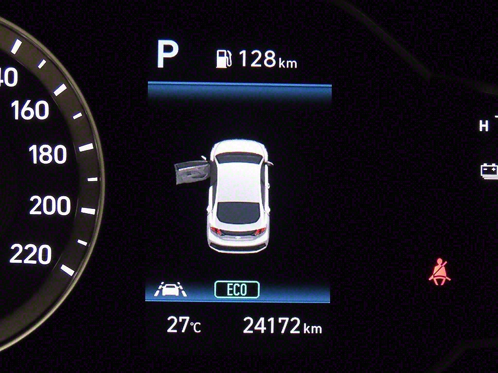 HYUNDAI Ioniq - Vista 8