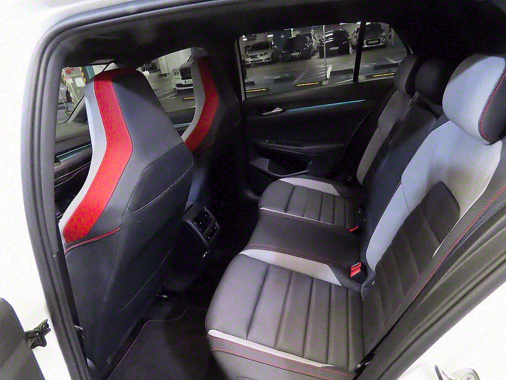 Volkswagen Golf - Vista 7