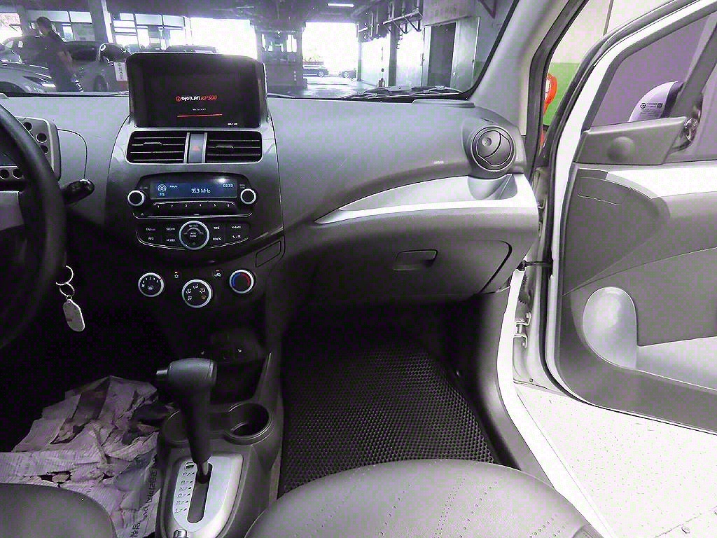 Chevrolet Spark 2013 Blanco - Importación desde Corea - HF Imports Iquique - Foto 9