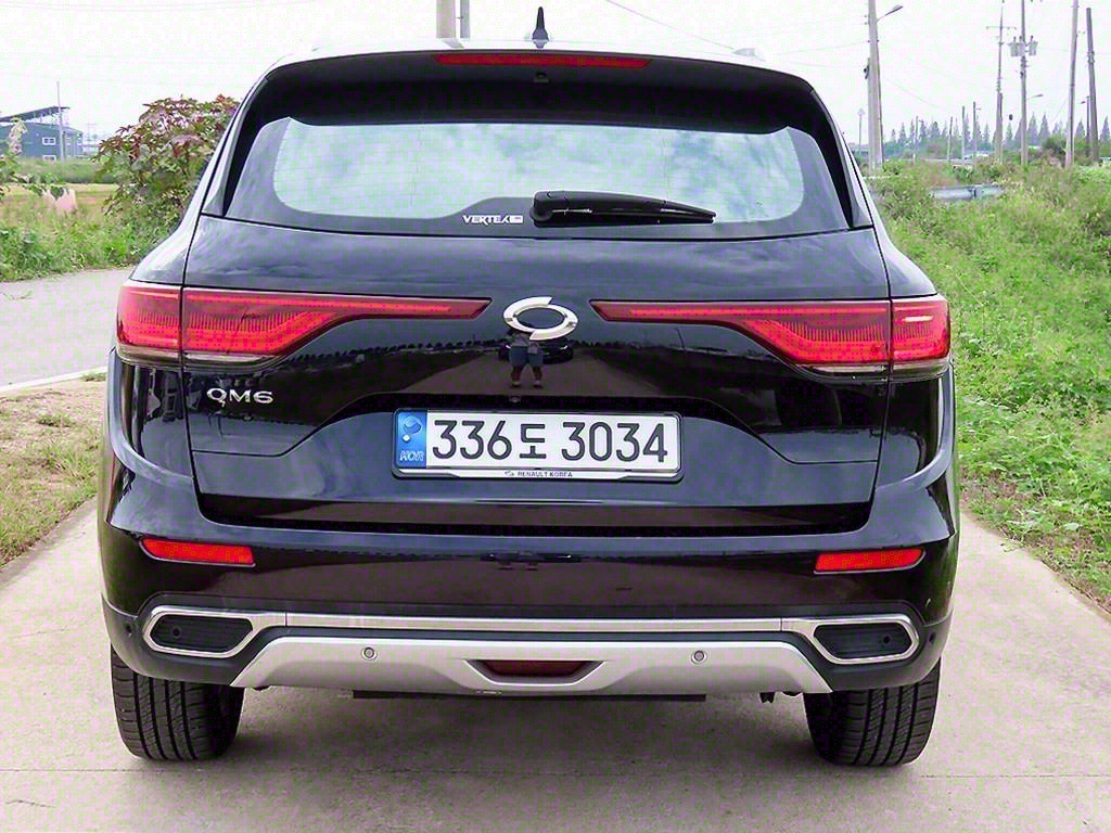 SAMSUNG QM6 - Vista 4