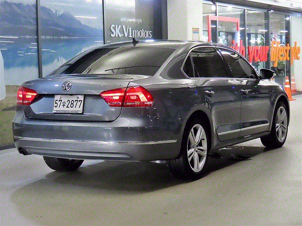 Volkswagen Passat - Vista 4