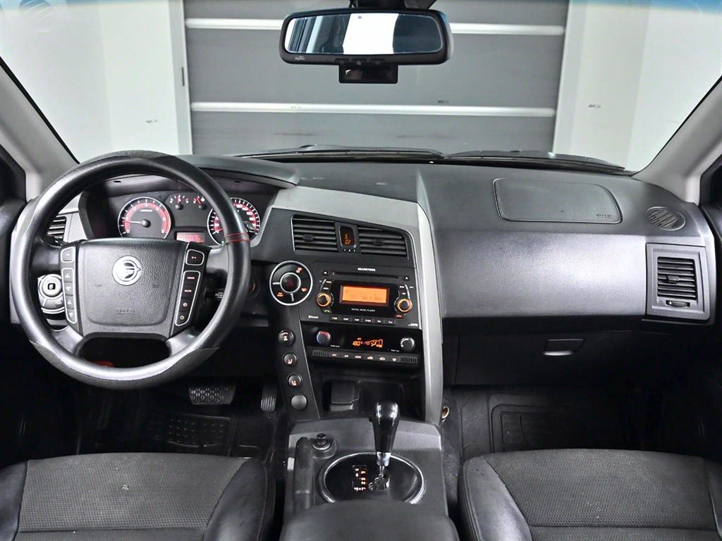 Ssangyong Korando - Vista 9