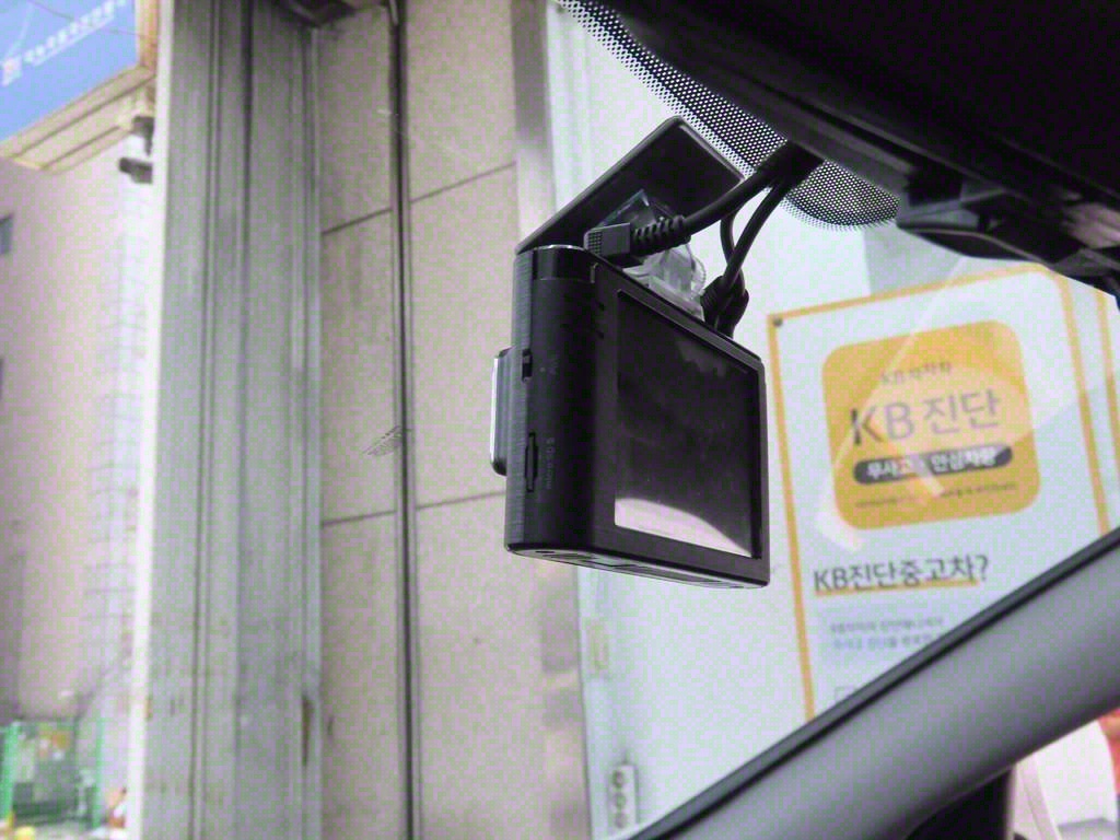 HYUNDAI Sonata - Vista 12