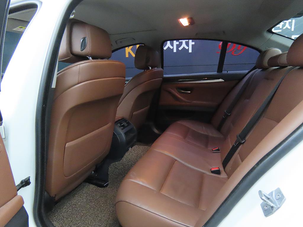 BMW 5 Series - Vista 6