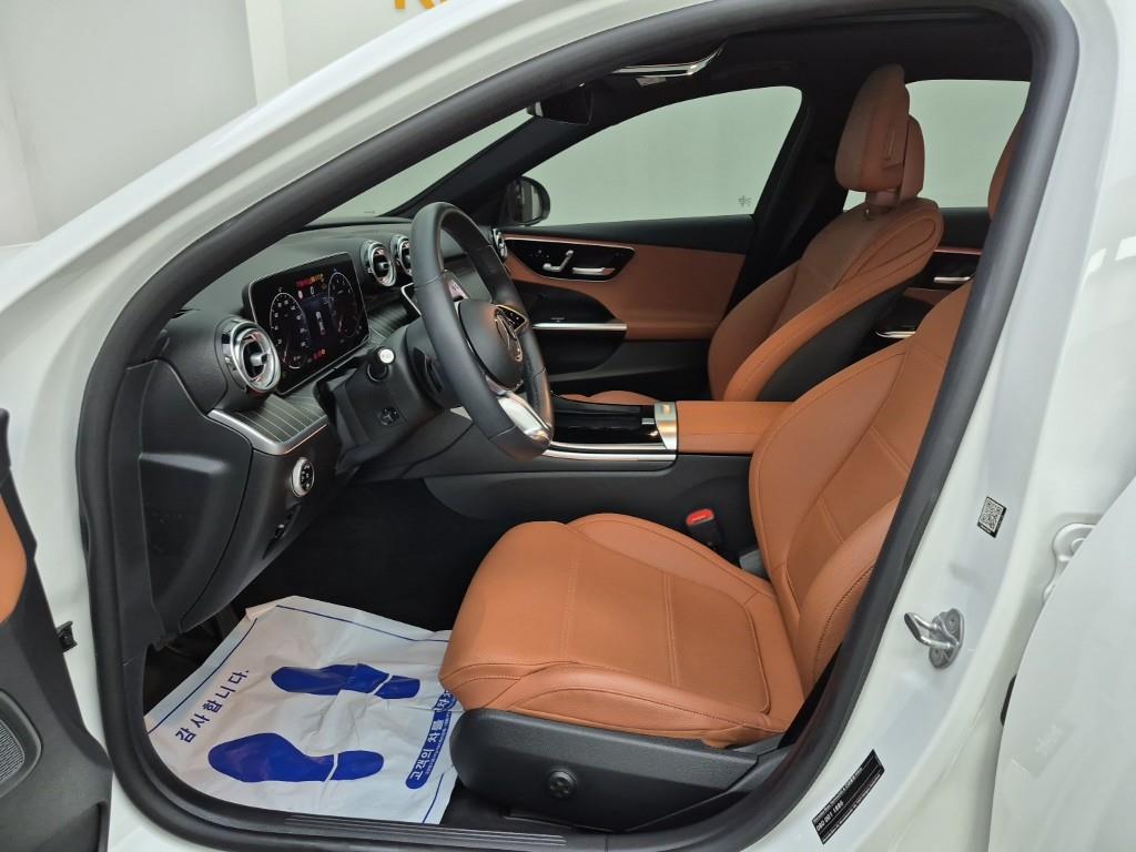 Mercedes Benz C Class - Vista 11