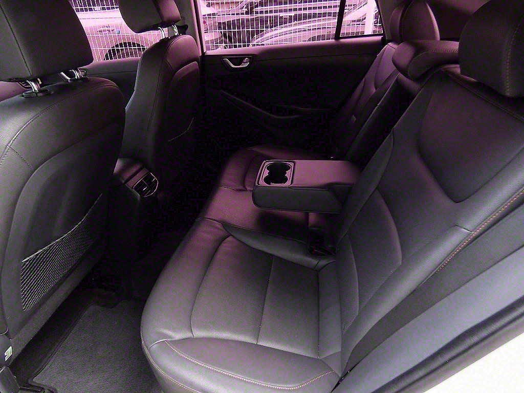 HYUNDAI Ioniq - Vista 6