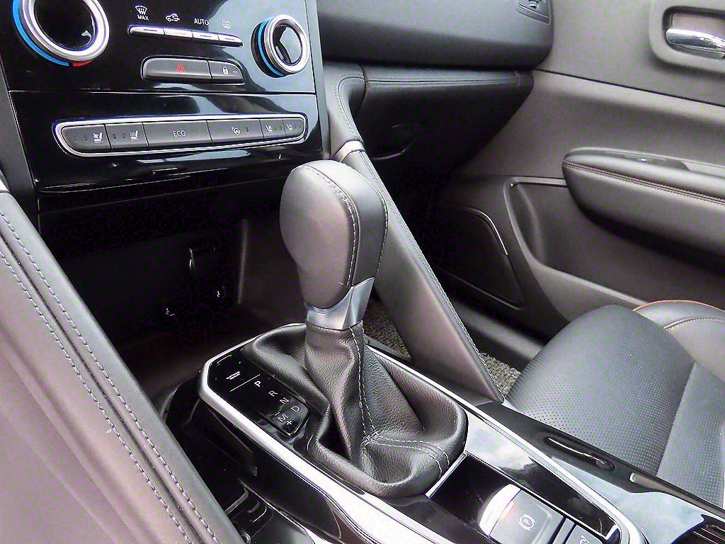 SAMSUNG QM6 - Vista 11