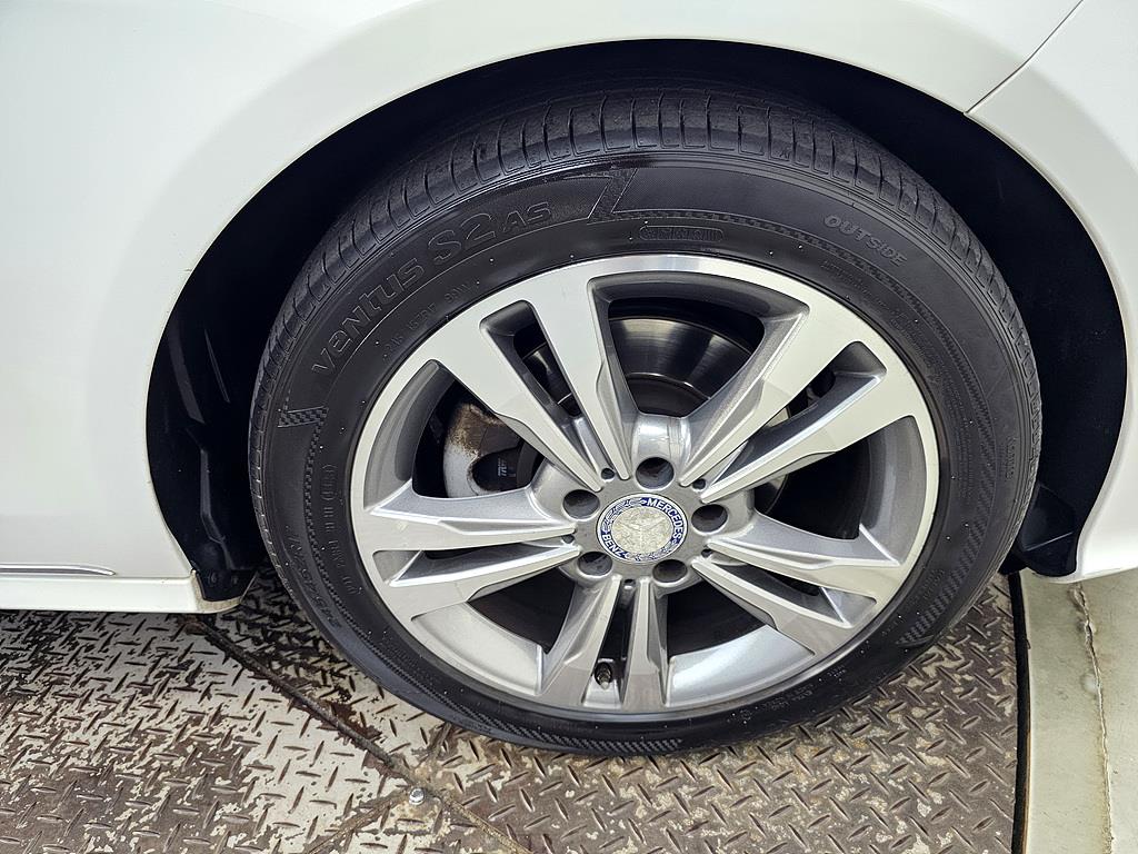 Mercedes Benz E class 2014 Blanco - Importación desde Corea - HF Imports Iquique - Foto 20