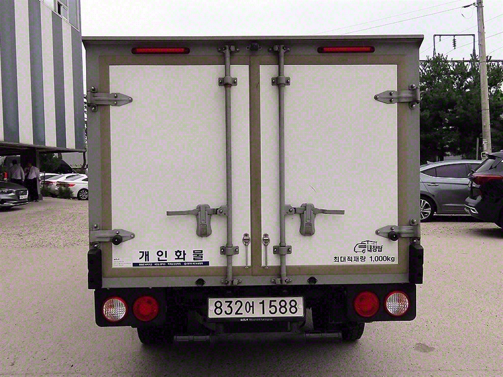 Small Truck Normal Box(Low Deck) - Vista 4