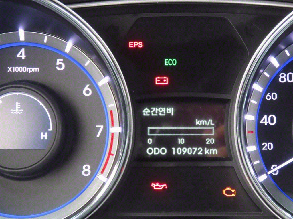 HYUNDAI Sonata - Vista 8