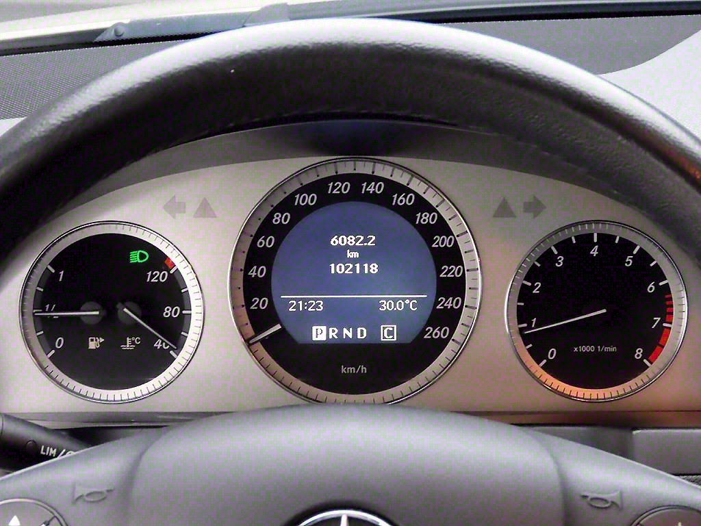 Mercedes Benz C Class - Vista 6