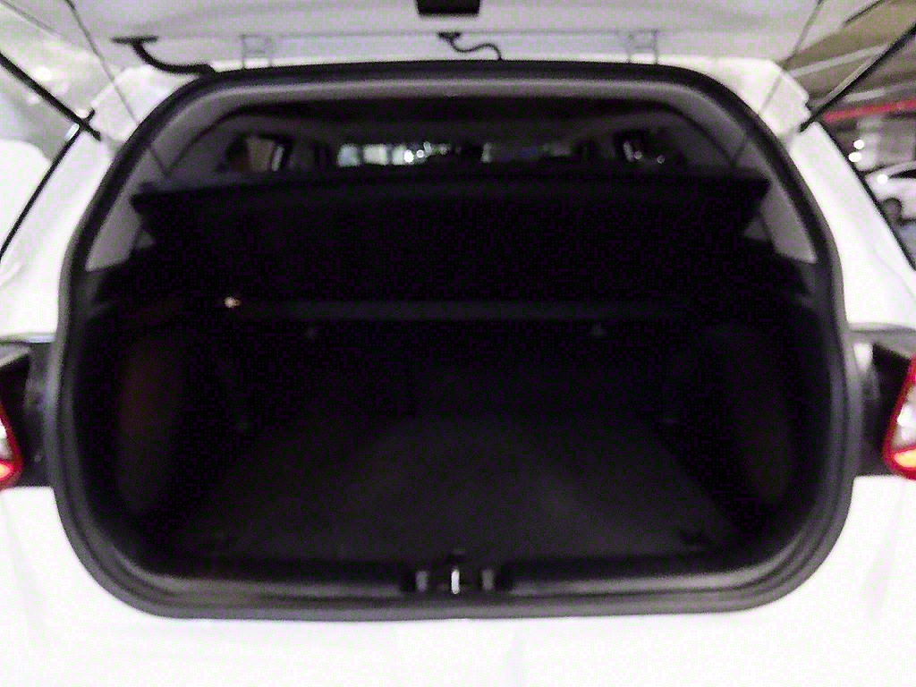 HYUNDAI Venue 2022 Blanco - Importación desde Corea - HF Imports Iquique - Foto 17