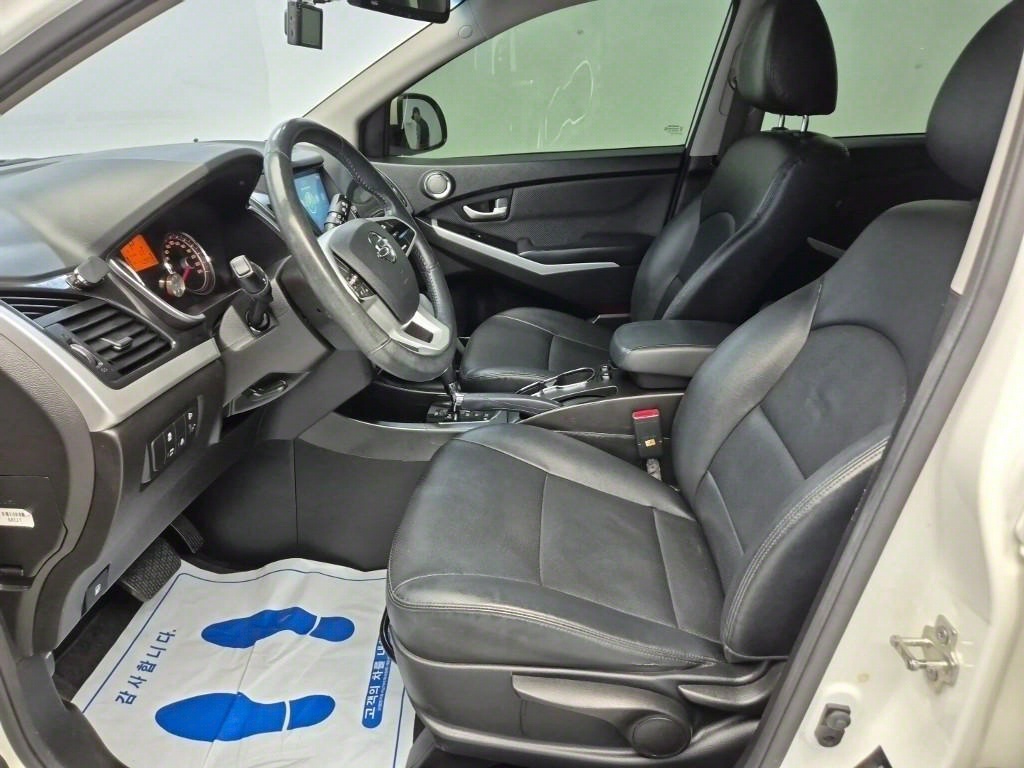 Ssangyong Korando - Vista 11