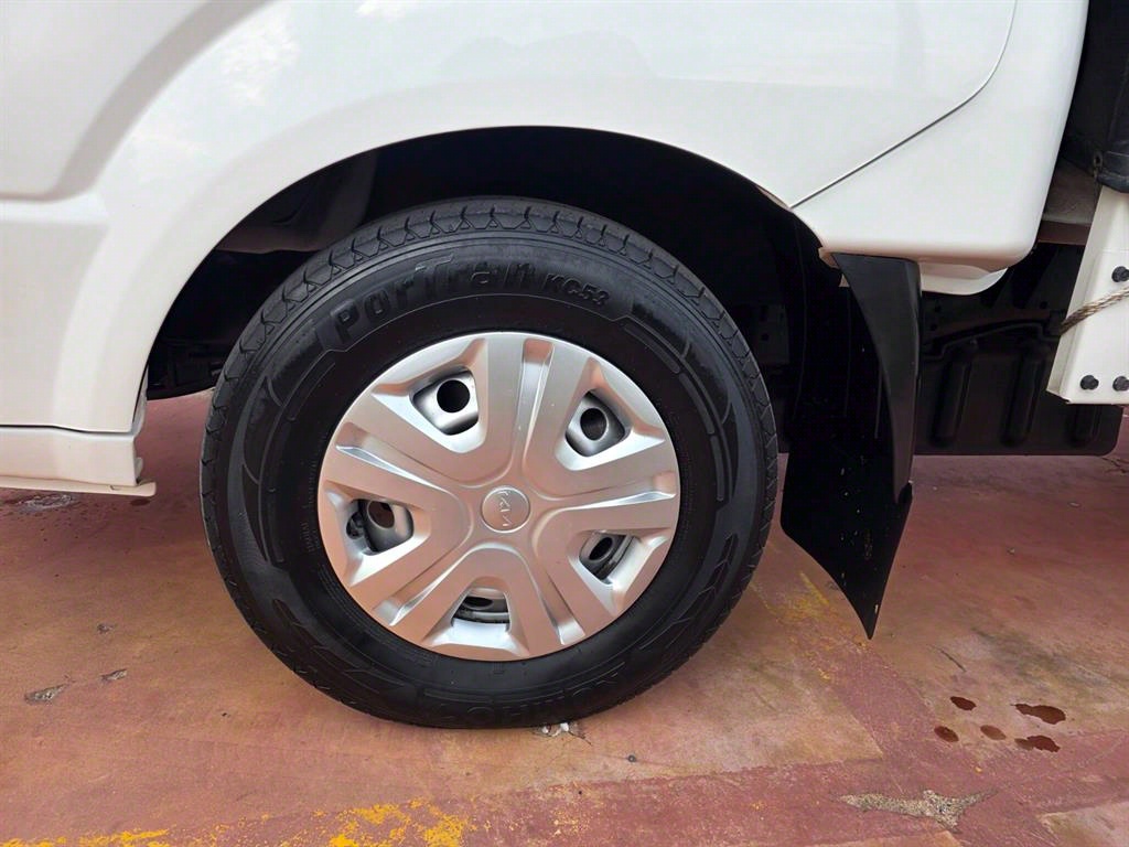Small Truck Cargo (small) 2024 Blanco - Importación desde Corea - HF Imports Iquique - Foto 13