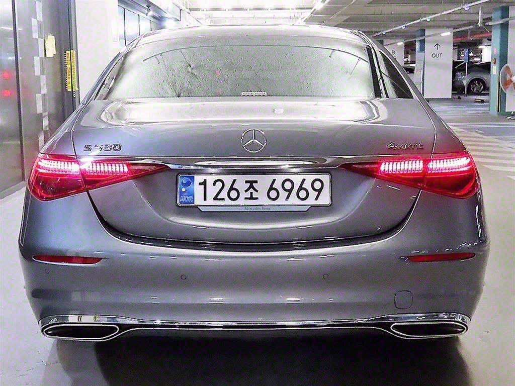 Mercedes Benz S Class - Vista 5