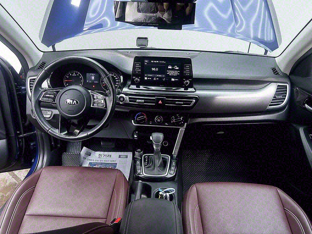 KIA Seltos - Vista 9