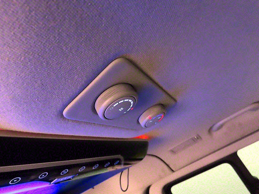 HYUNDAI Starex 2016 Negro - Importación desde Corea - HF Imports Iquique - Foto 15