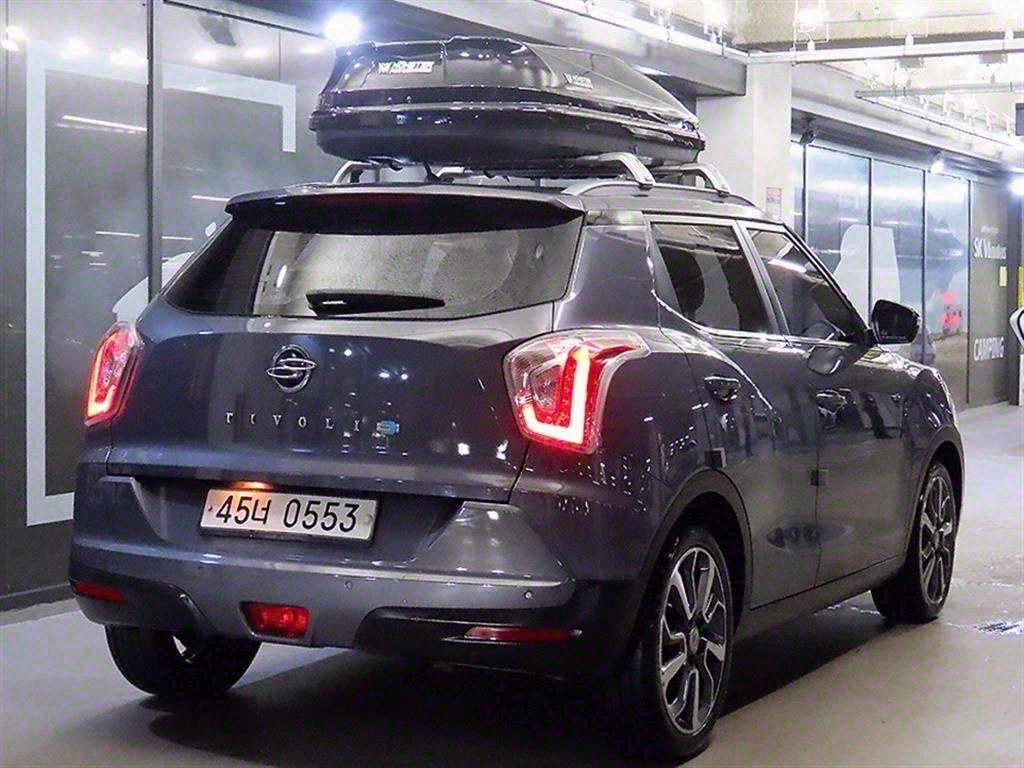 Ssangyong Tivoli - Vista 4