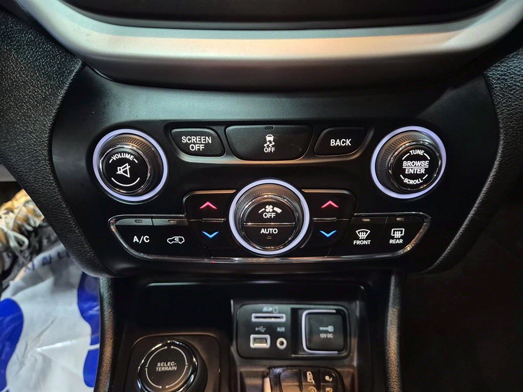 Jeep Cherokee 2018 Blanco - Importación desde Corea - HF Imports Iquique - Foto 15