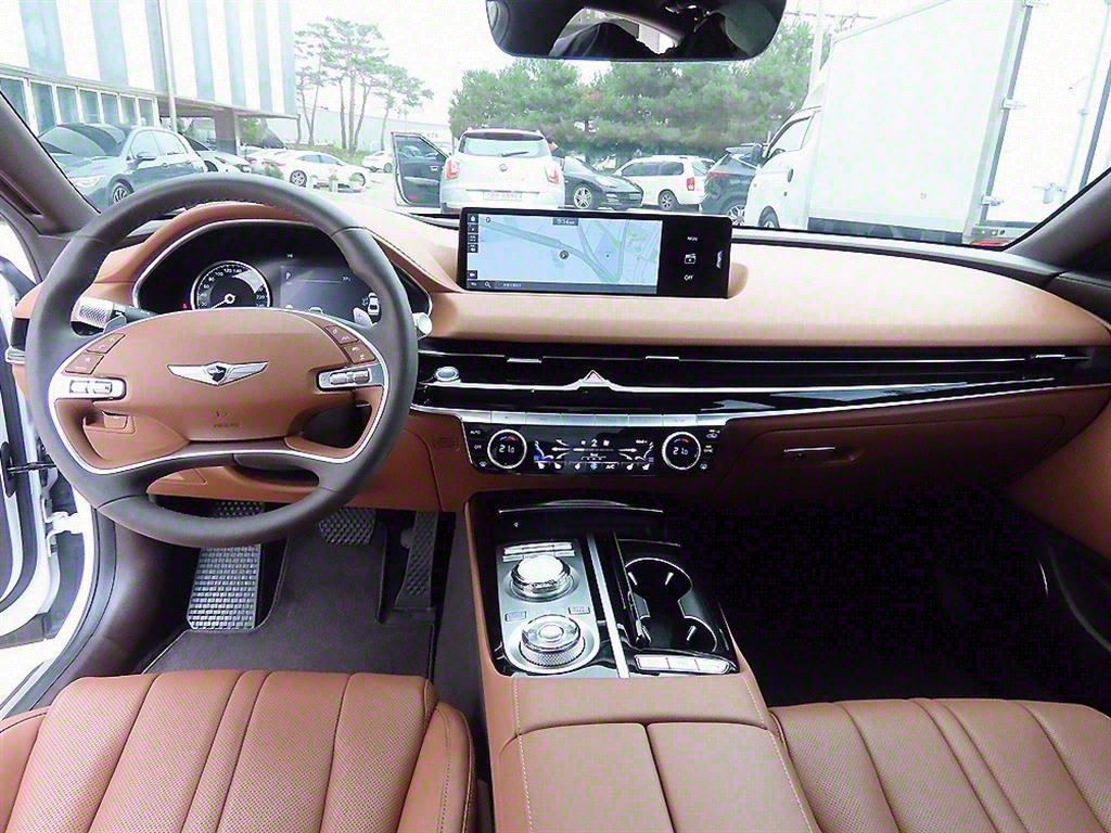 Genesis G80 - Vista 7