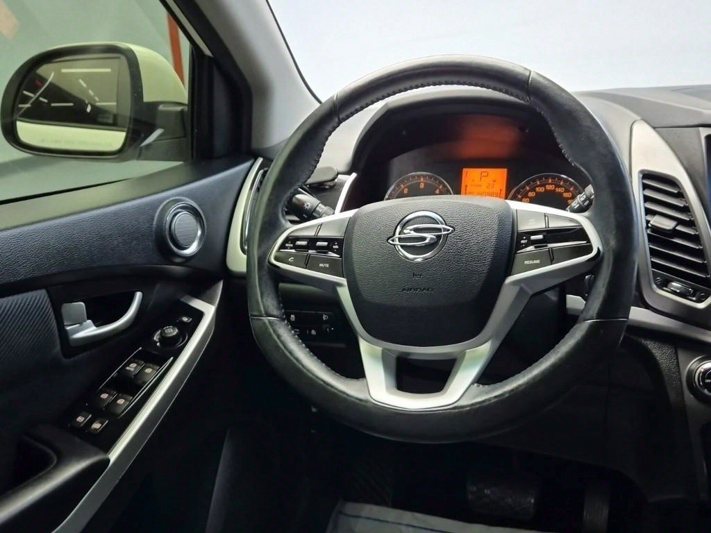 Ssangyong Korando - Vista 9