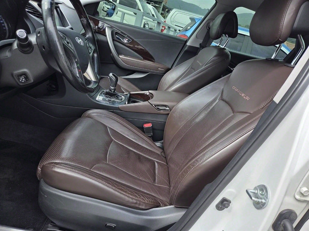 HYUNDAI Grandeur 2013 Blanco - Importación desde Corea - HF Imports Iquique - Foto 14