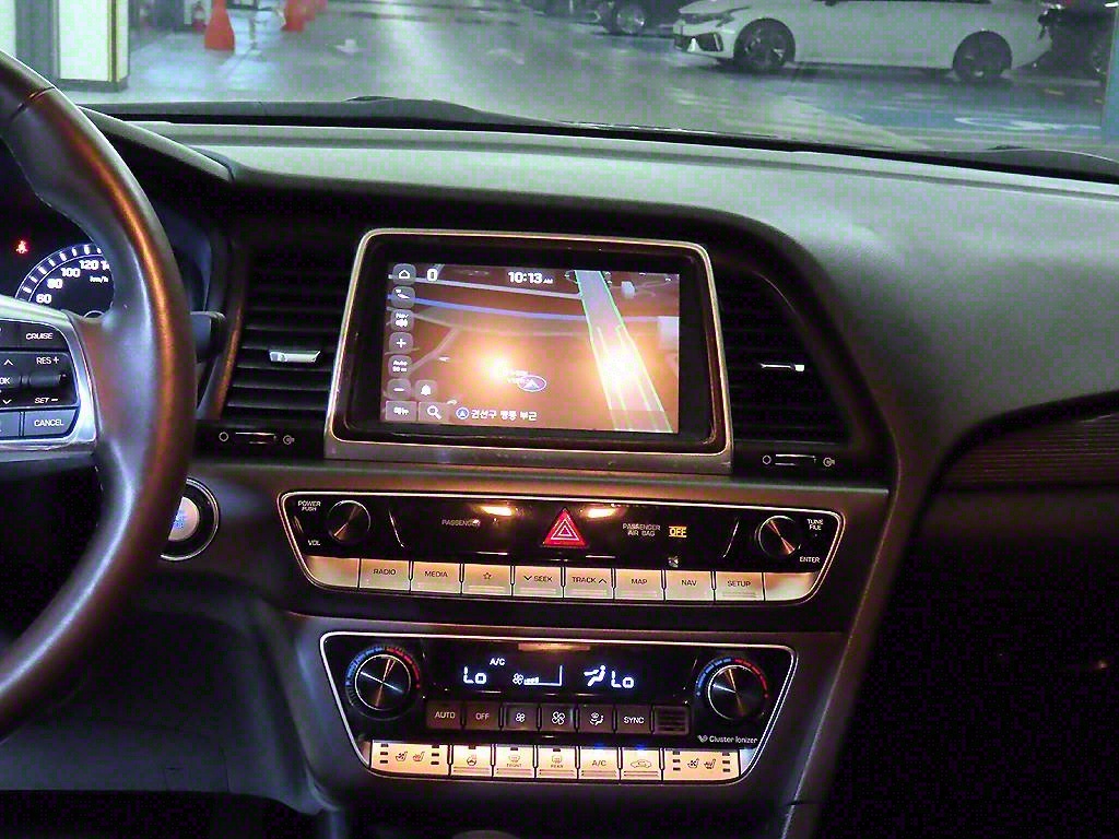 HYUNDAI Sonata - Vista 11