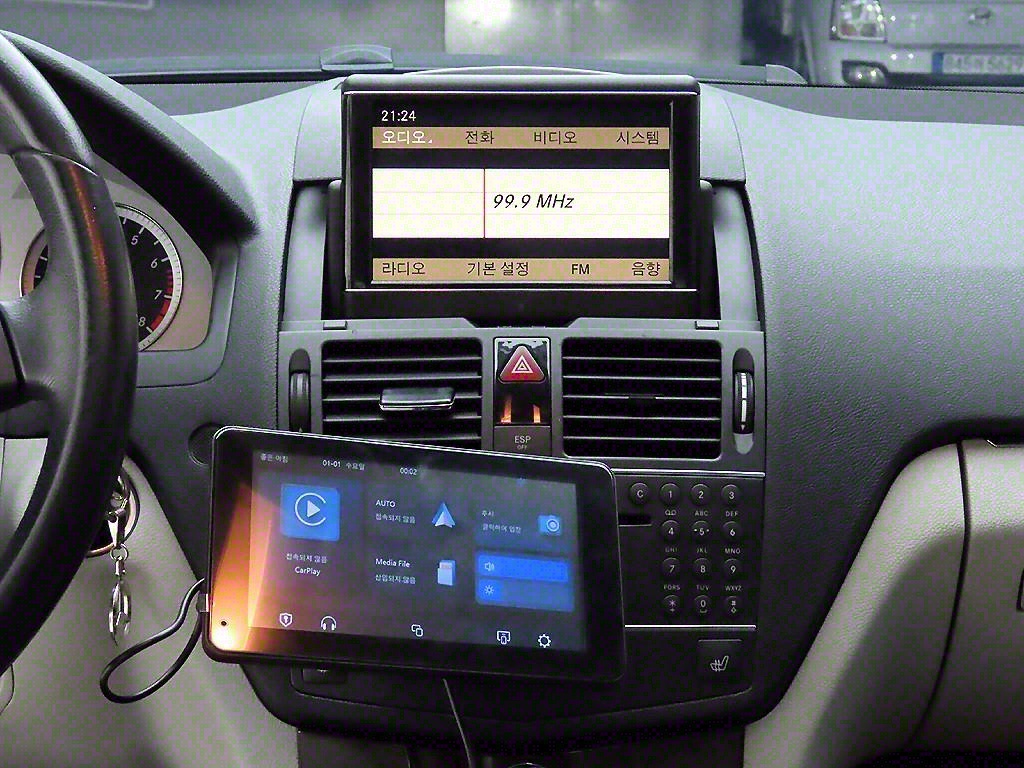 Mercedes Benz C Class - Vista 9