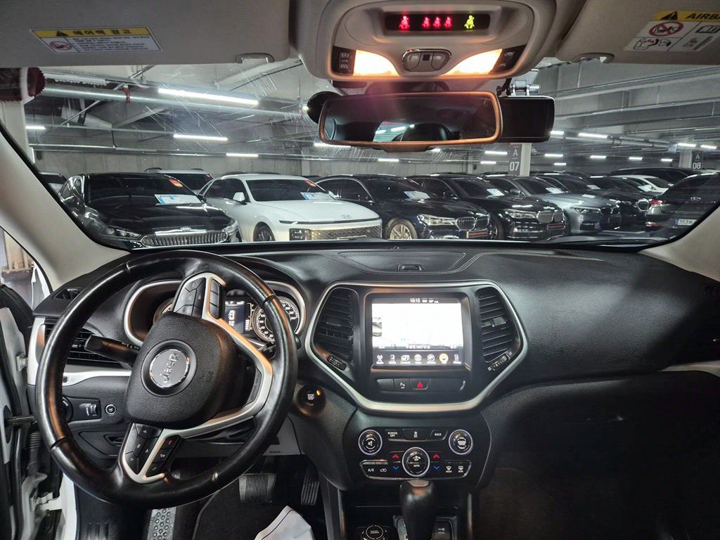 Jeep Cherokee - Vista 5