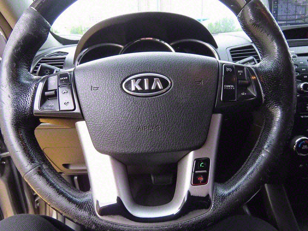 KIA Sorento - Vista 10