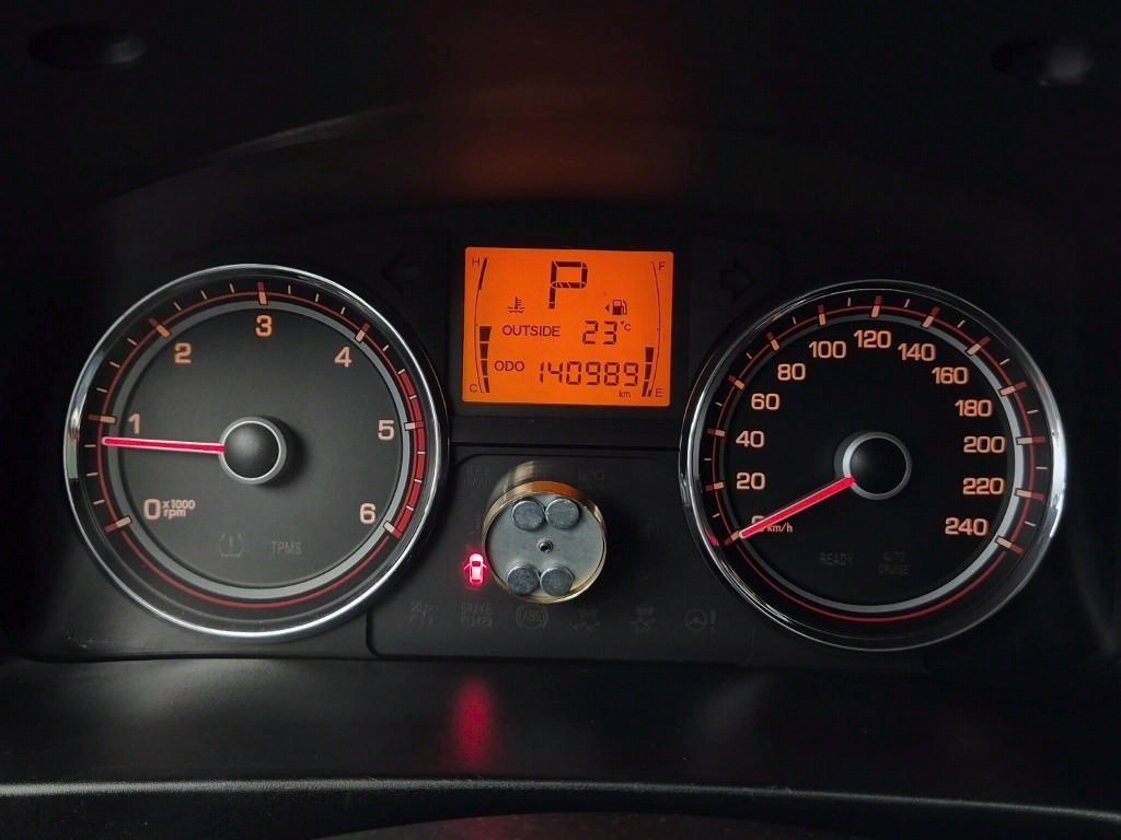 Ssangyong Korando - Vista 6