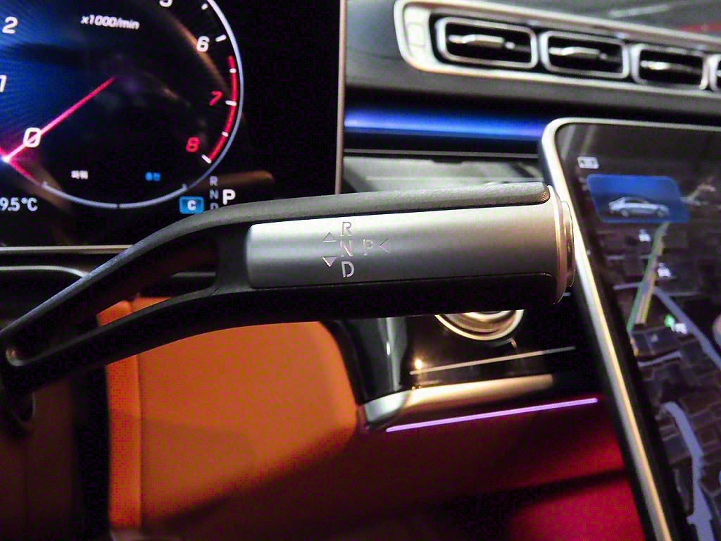 Mercedes Benz S Class - Vista 12